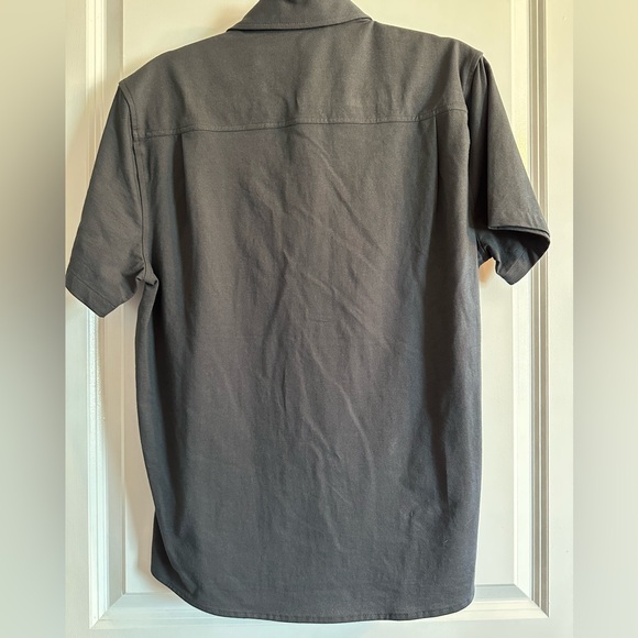VRST Men's Gray Short Sleeve Shirt - Picture 2 of 4